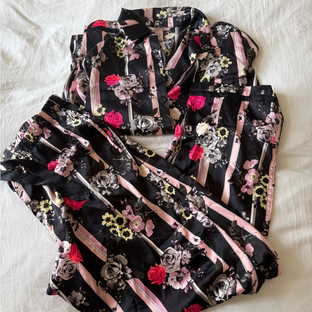 Victorias Secret Floral Satin Long Sleeve Pant Pajama Set - Womens Medium Short
